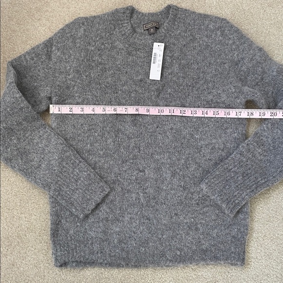Point Sur for J. Crew Gray Sweater. NWT. Size medium. - Picture 4 of 7